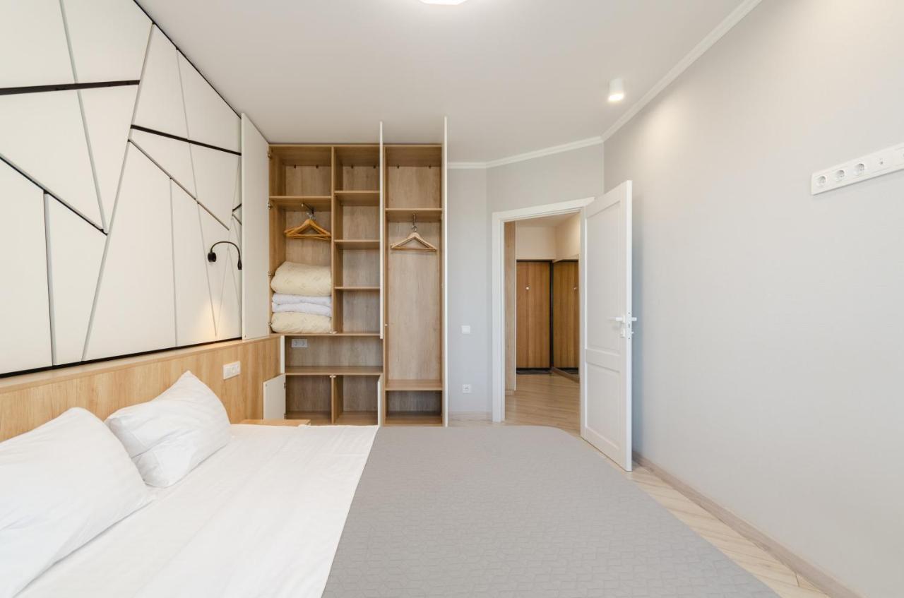 Petrovdom 41B-59B-90B-77B Stunning City View Apartments At Rc Kvartet, Central Railway Station Kiev Luaran gambar